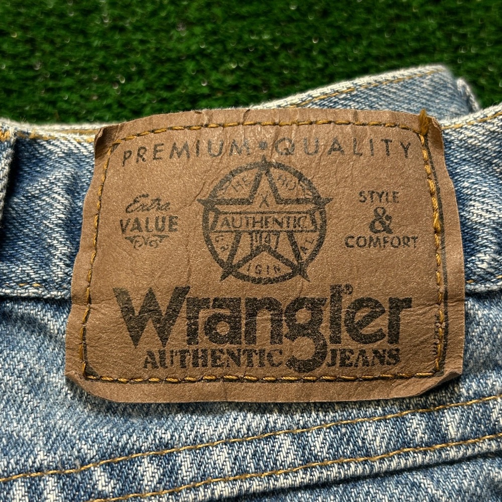Vintage Wrangler Denim Shorts M Size 40 Light Blue Authentic Jeans Relaxed Fit - Picture 4 of 11